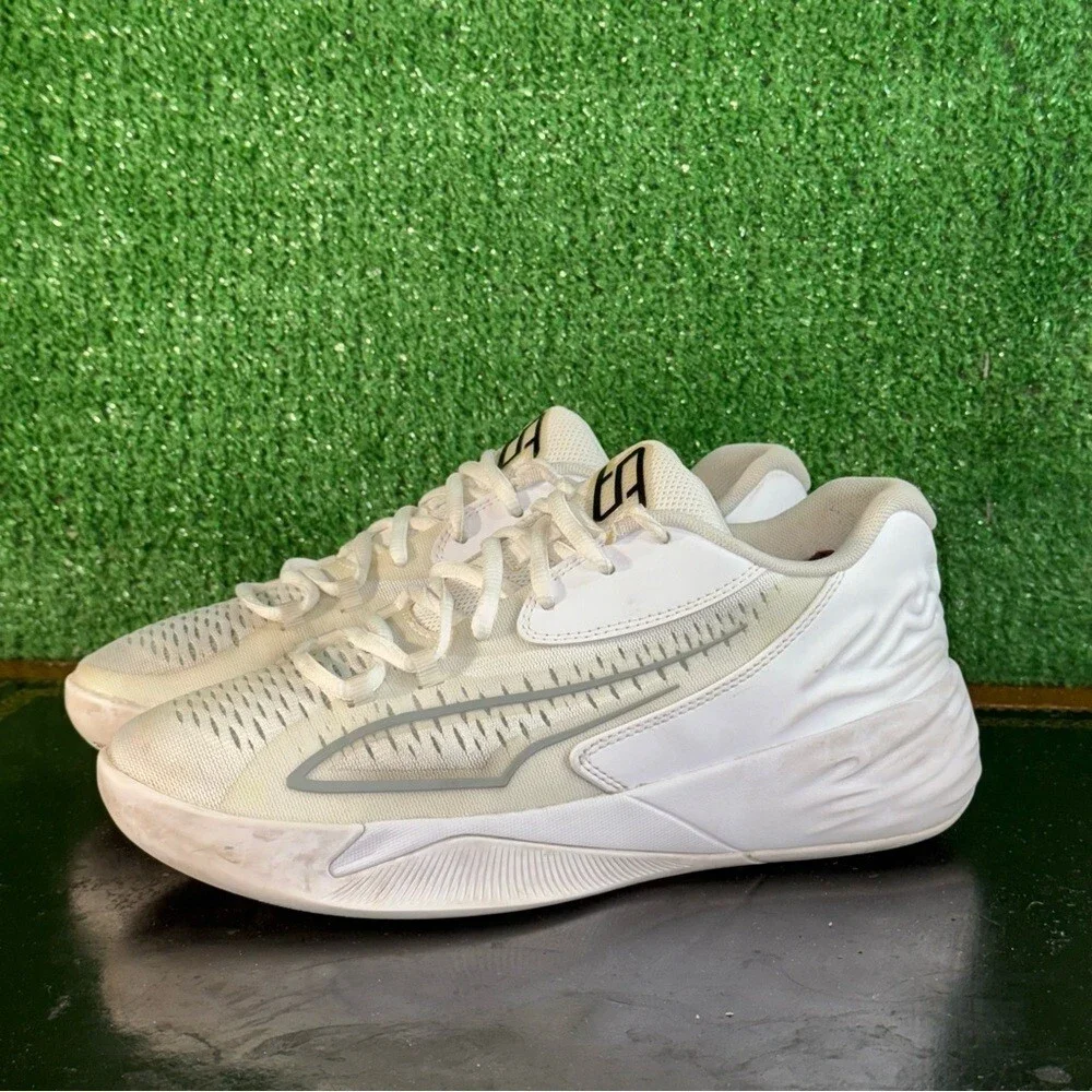 PUMA Stewie 1 Basketball Shoes‎ White 378262-04 Women’s Size 7
